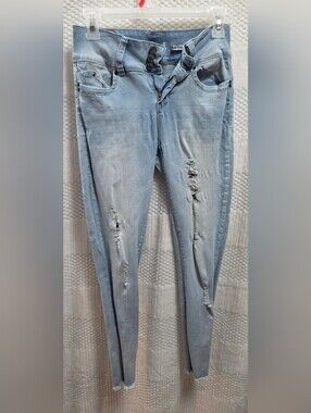 YMI WannaBettaButt Jeans